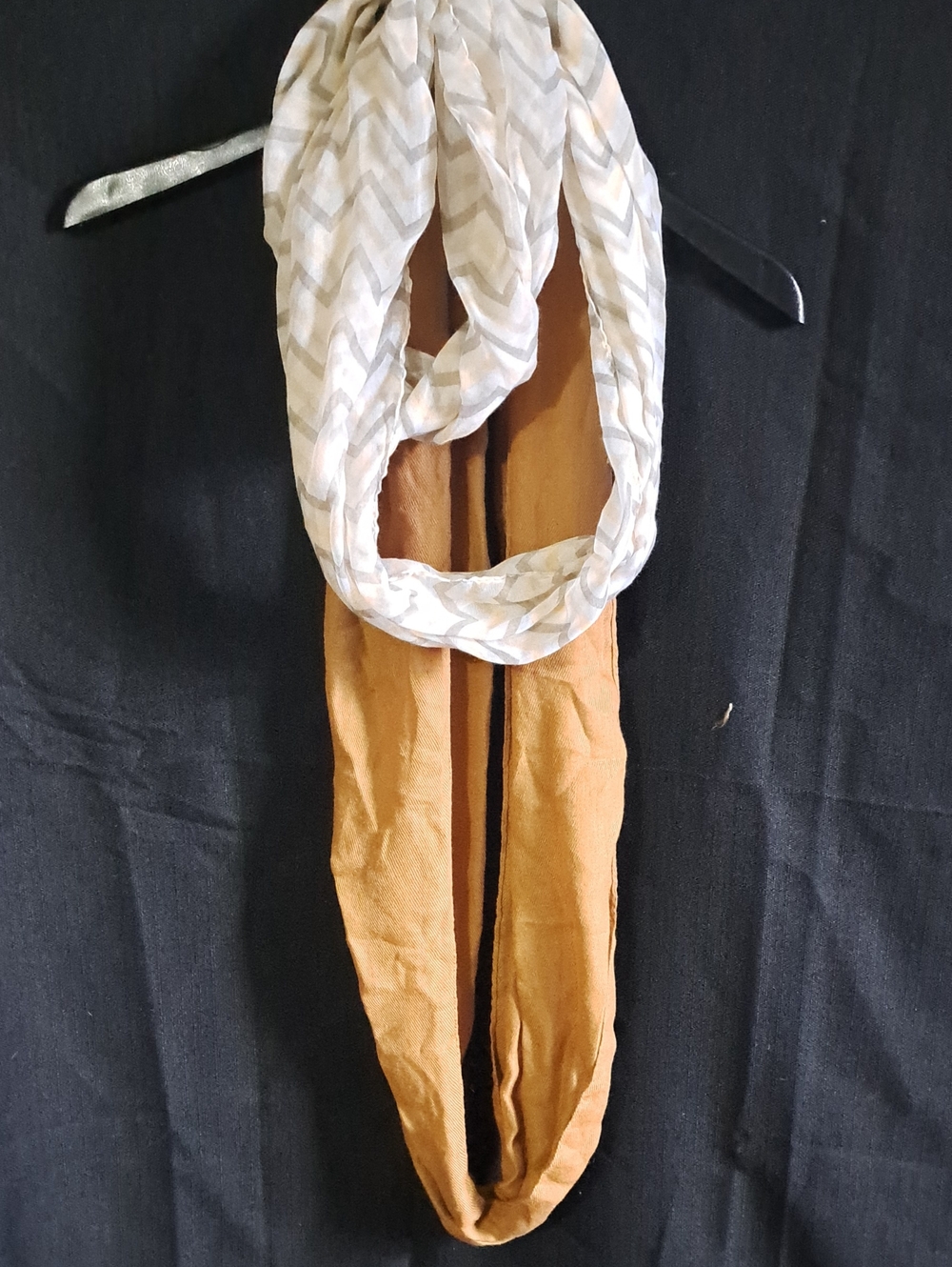 Rwo Lightweight Infinity Scarves - White Chevron & Camel
